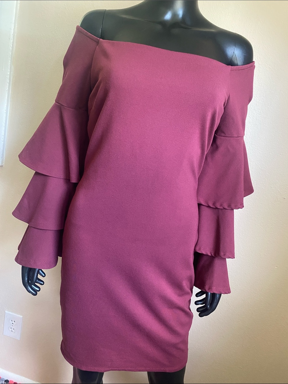 Gianni Bini Off-Shoulder Tiered Bell Sleeve Sheath Dress | Romantic